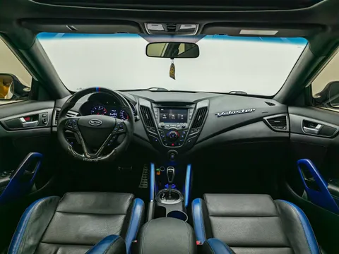 Hyundai Veloster