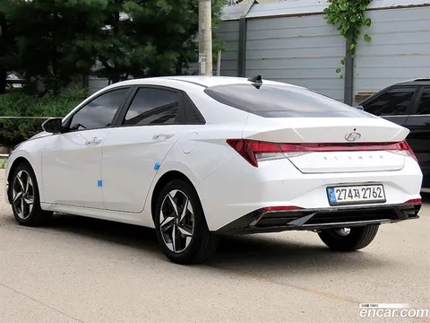 Hyundai Elantra (Avante)
