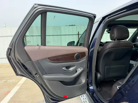 Mercedes-Benz Mercedes-Benz GLC