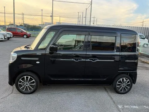 Suzuki Spacia