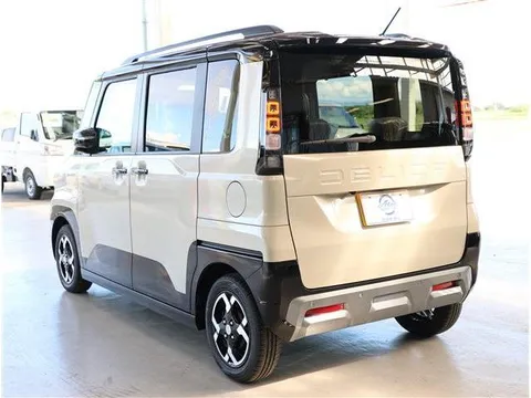 Mitsubishi Delica Mini