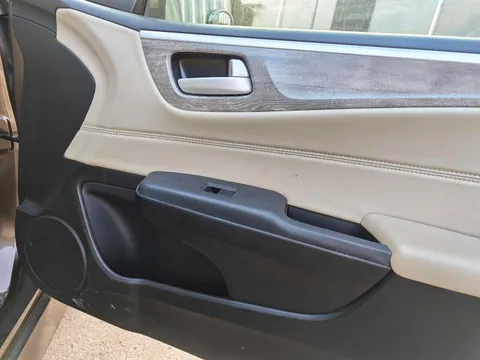 Honda Jade