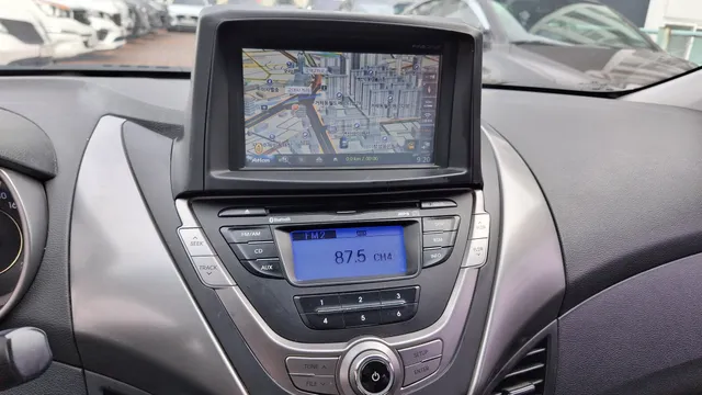 Hyundai Elantra (Avante)