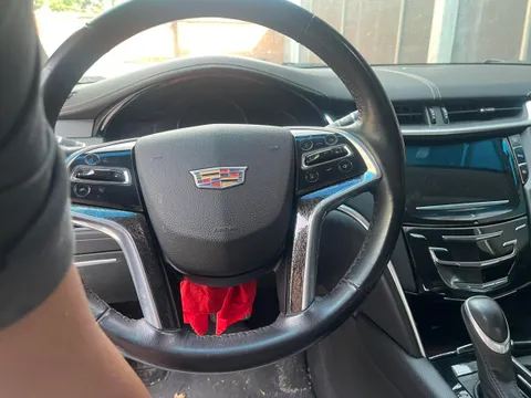 Cadillac XTS