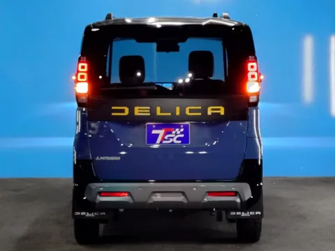 Mitsubishi Delica Mini
