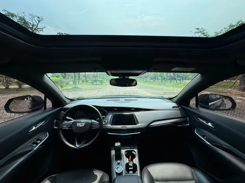 Cadillac XT4