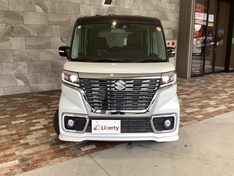 Suzuki Spacia Custom