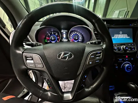Hyundai Grand Santa Fe (Maxcruz)