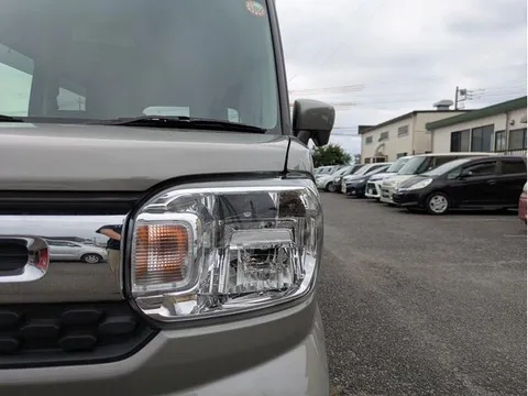 Suzuki Spacia