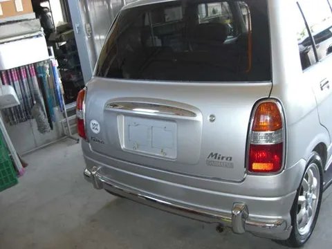 Daihatsu Mira Gino