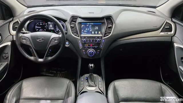 Hyundai Grand Santa Fe (Maxcruz)