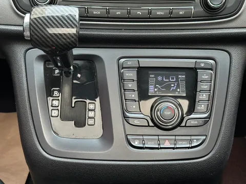 Maxus G10