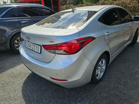 Hyundai Elantra (Avante)