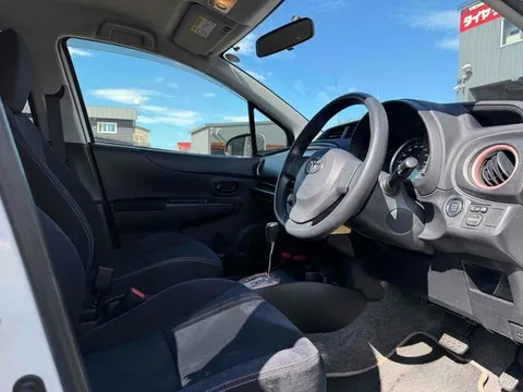 Toyota Yaris (Vitz)