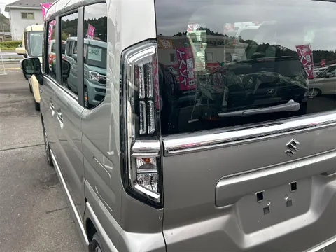 Suzuki Spacia Custom
