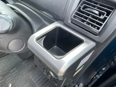 Toyota Pixis Mega