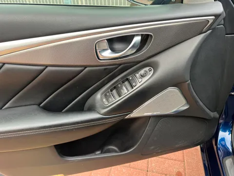 Infiniti Q50L