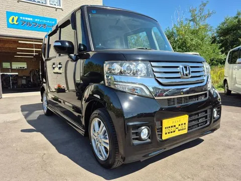 Honda N-BOX Custom