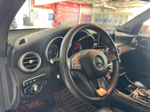 Mercedes-Benz Mercedes-Benz GLC