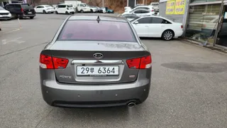 Kia Cerato (Forte)