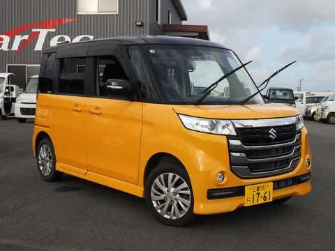 Suzuki Spacia Custom Z