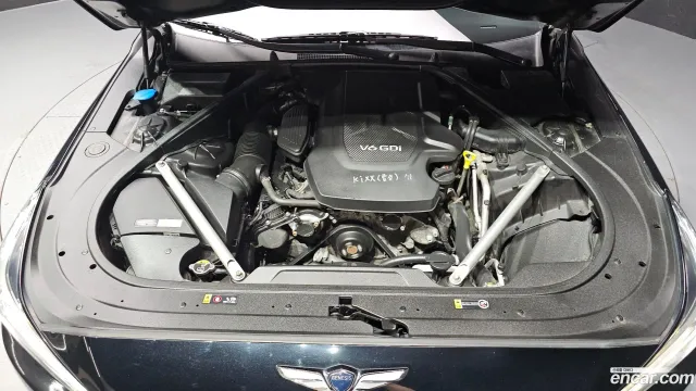 Genesis G90 (EQ900)