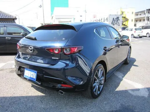 Mazda MAZDA3 Fastback