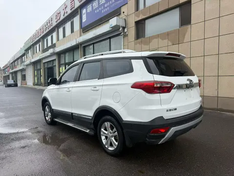 BAIC S3