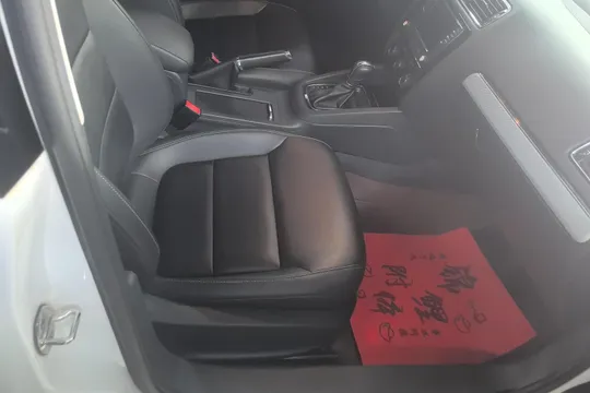 Volkswagen Sagitar