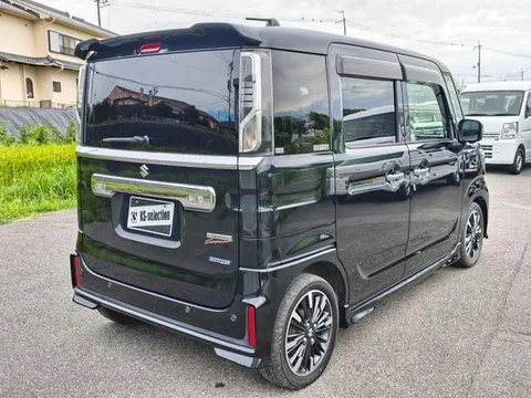 Suzuki Spacia Custom