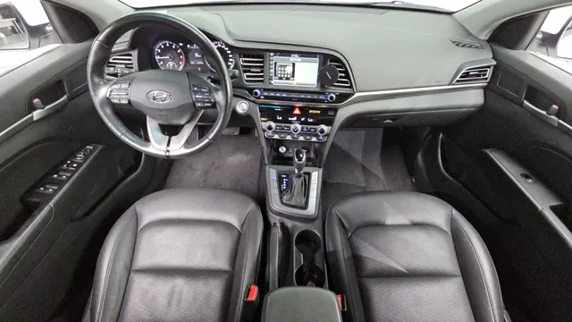 Hyundai Elantra (Avante)