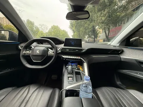 Peugeot 4008