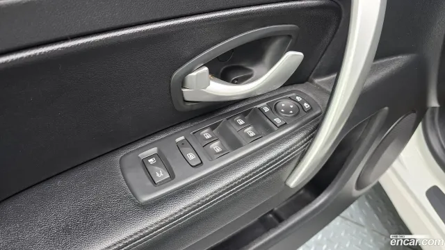 Renault SM5