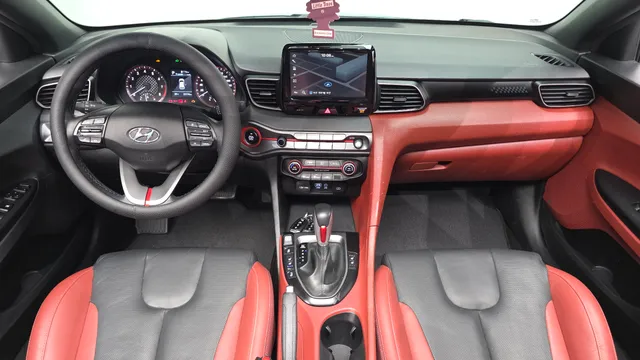 Hyundai Veloster