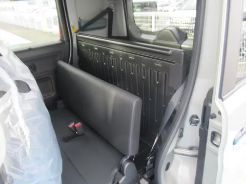 Suzuki Spacia Base