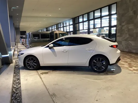Mazda MAZDA3 Fastback