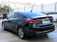 Hyundai Elantra (Avante)