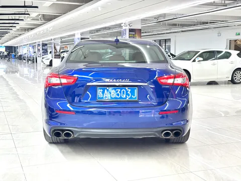 Maserati Ghibli