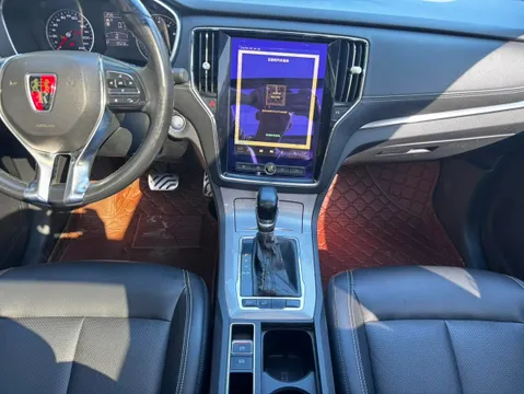 Roewe RX5