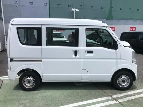 Nissan Clipper