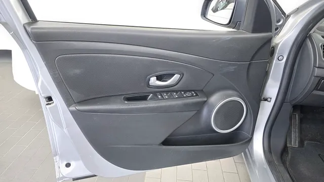 Renault SM3