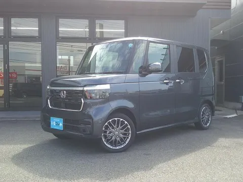 Honda N-BOX Custom