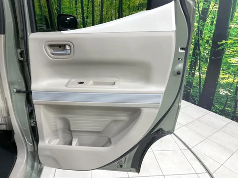Honda N-BOX Slash