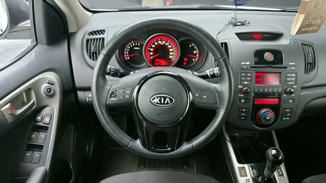 Kia Cerato (Forte)