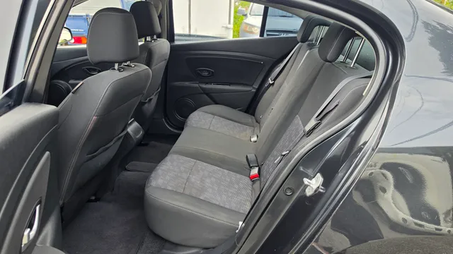Renault SM3