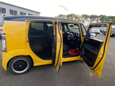 Honda N-BOX Slash