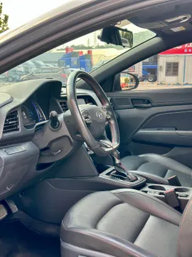 Hyundai Elantra (Avante)