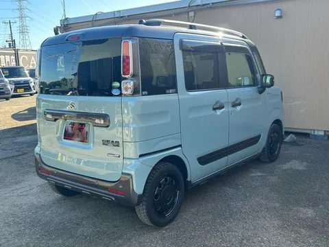 Suzuki Spacia Gear