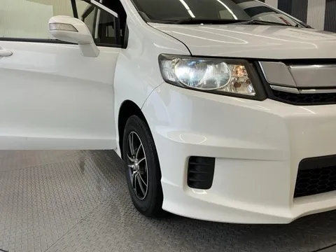 Honda Freed Spike