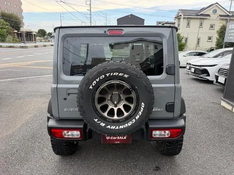 Suzuki Jimny Sierra